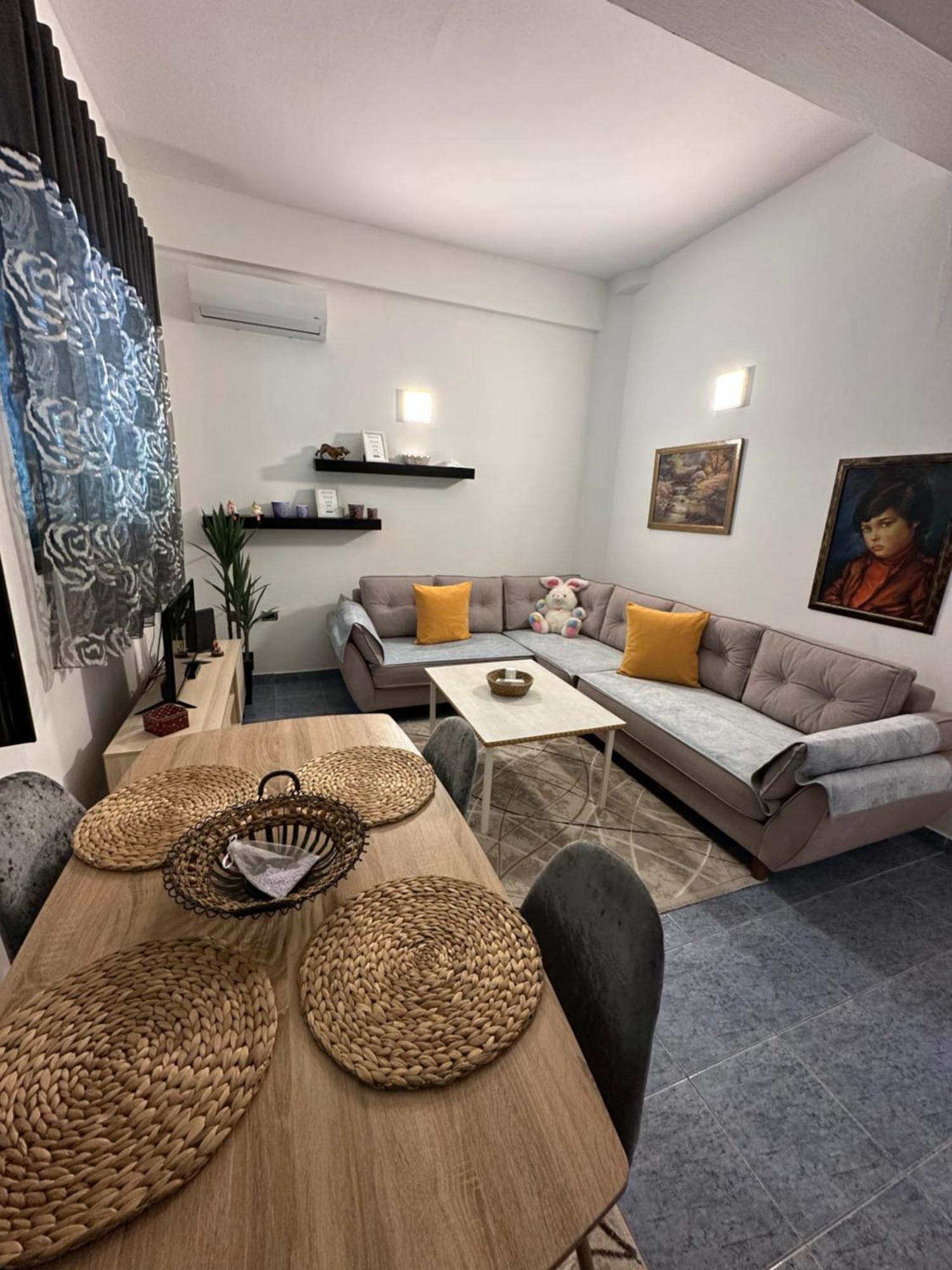 Apartment Near The Centre Of Tiranë Eksteriør bilde